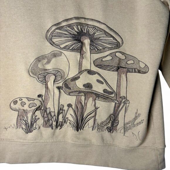 Blind Rooster by Ravelheart Embroidered Sweatshirt --Pale Khaki / Mushroom sz M - Picture 4 of 11